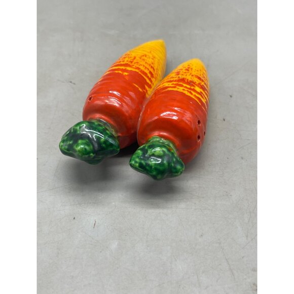 vintage carrot salt pepper shaker yellow orange 1 piece made in Japan 4.5" READ - Picture 6 of 10